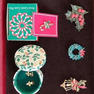 5 items of Avon and other Vintage Christmas jewelry